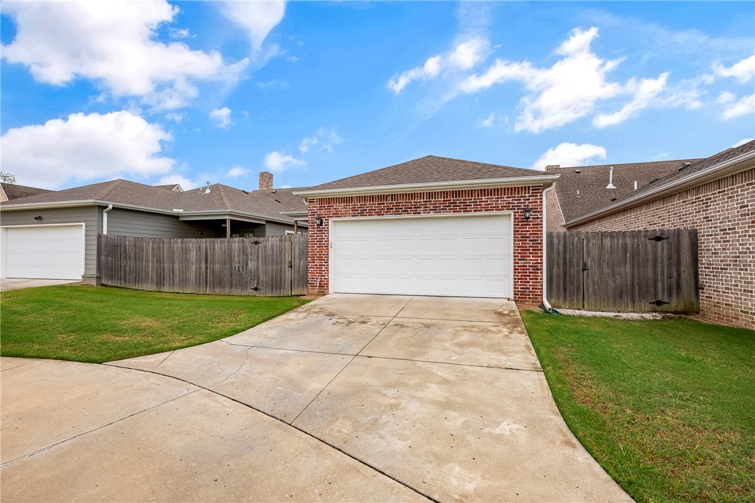 main property photo 22