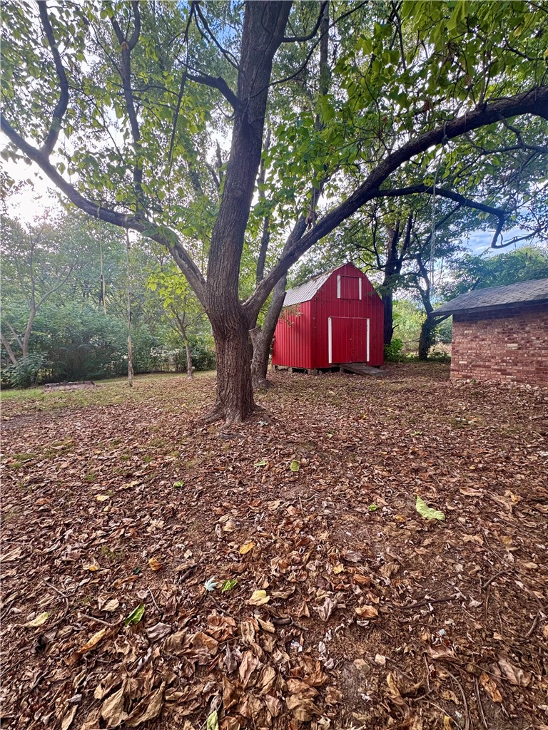 main property photo 16