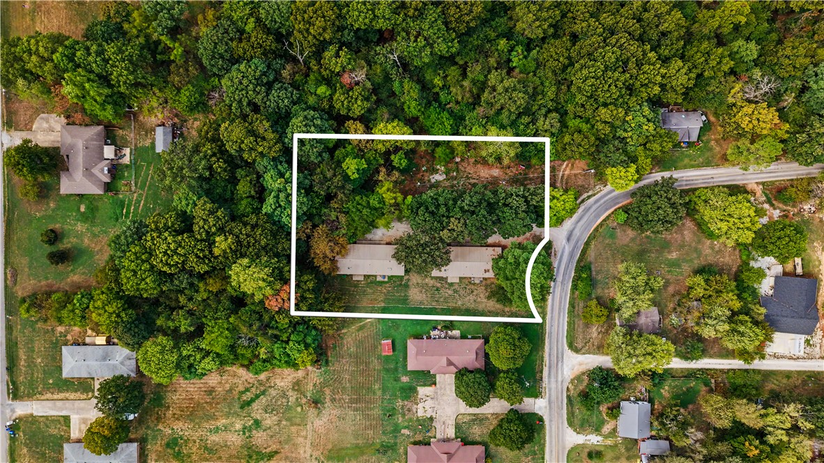 main property photo 32