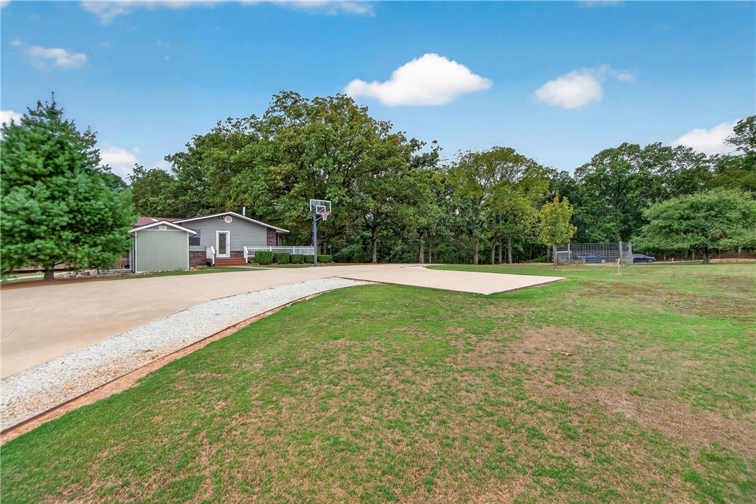 main property photo 32