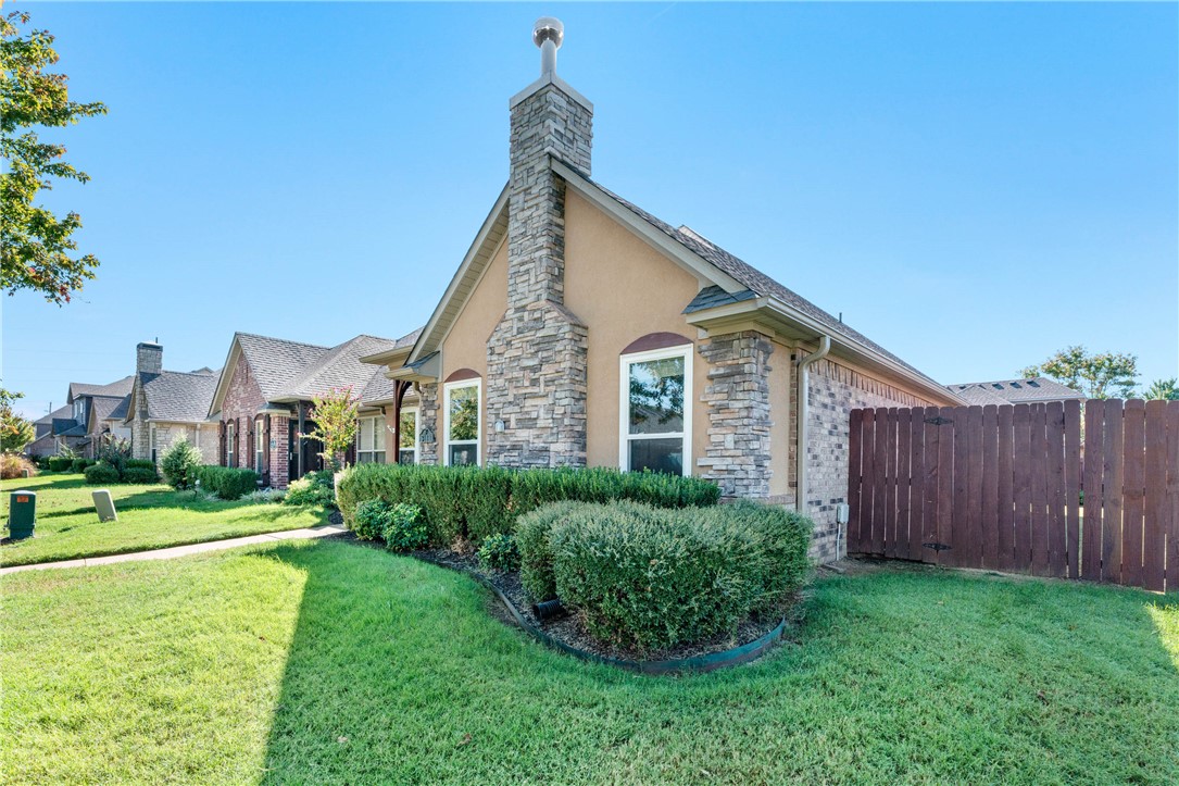 main property photo 3