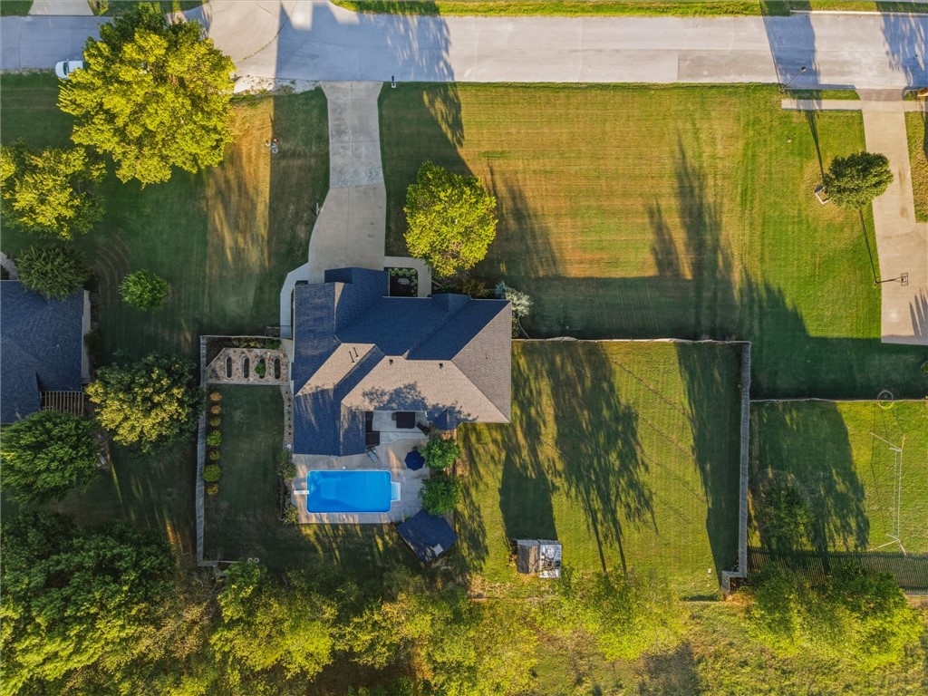 main property photo 47