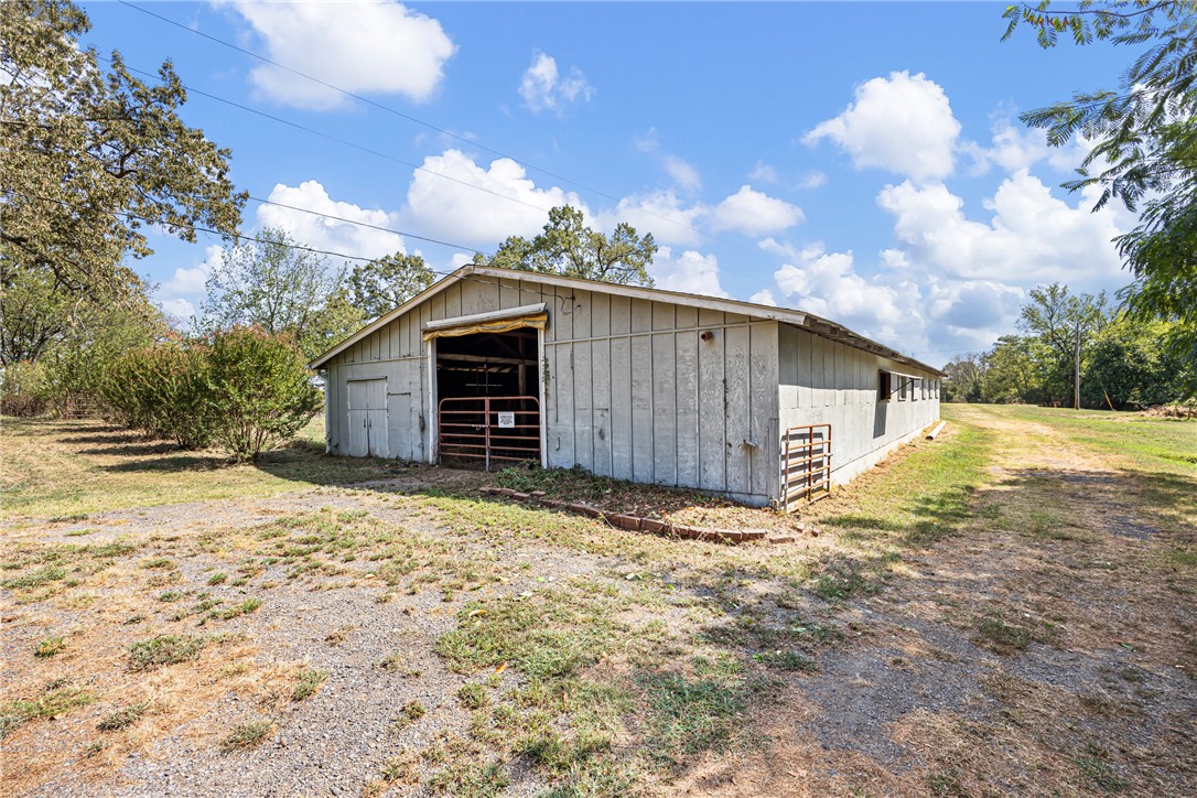 main property photo 43
