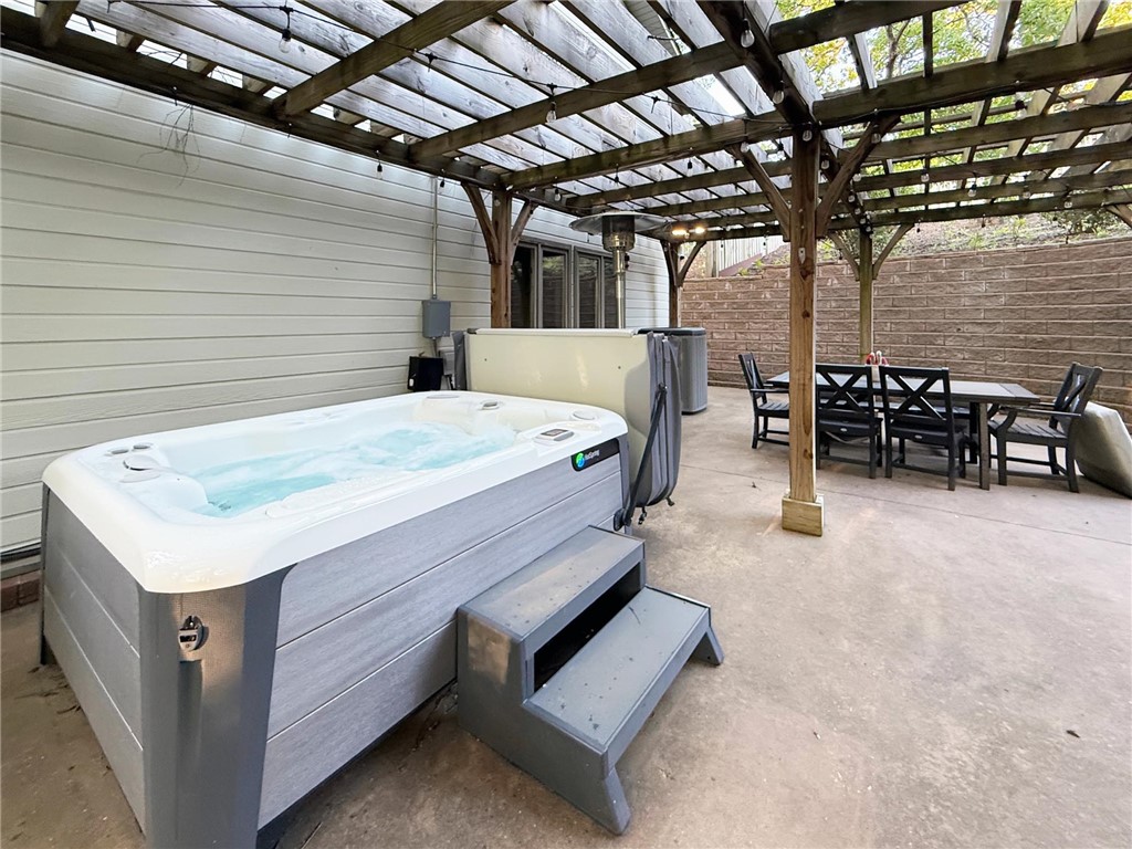 main property photo 42