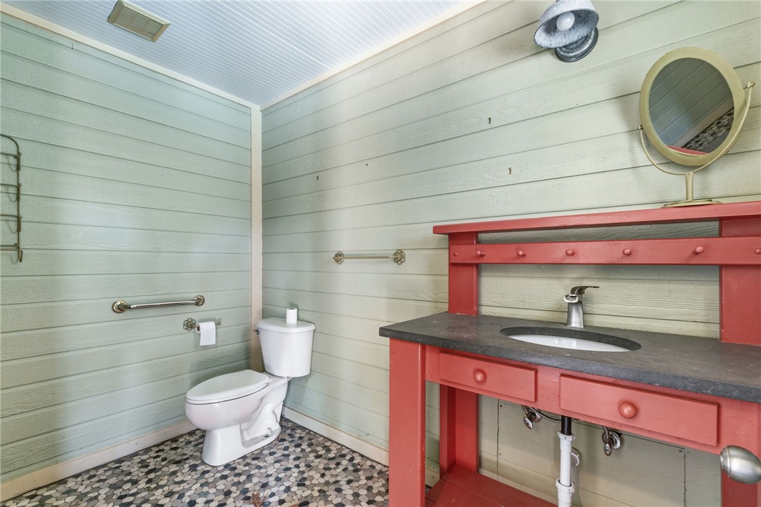 main property photo 51