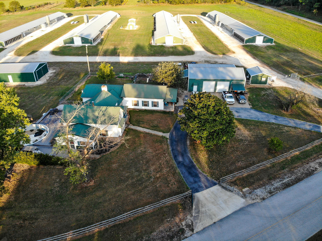 main property photo 10