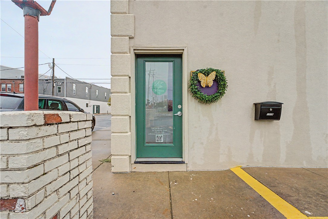 main property photo 32
