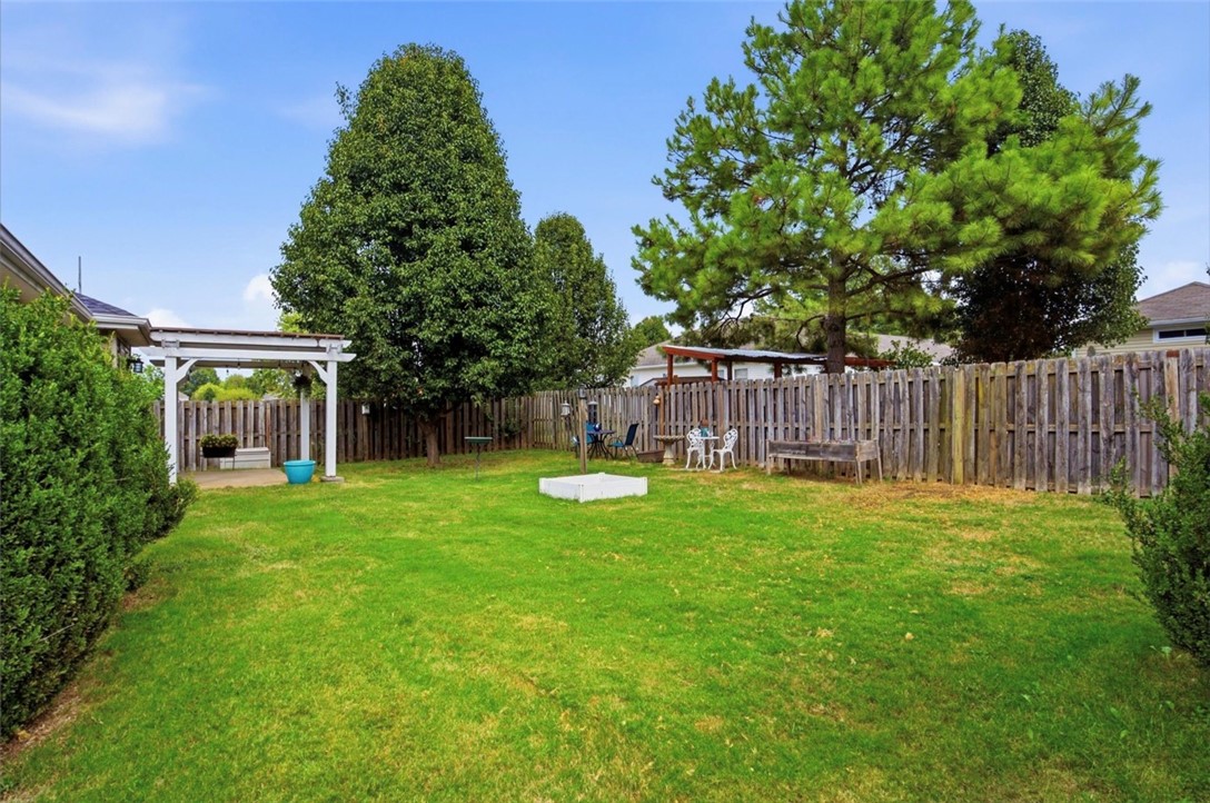 main property photo 16