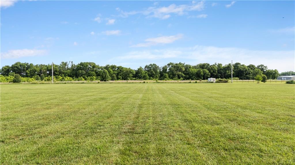 main property photo 16