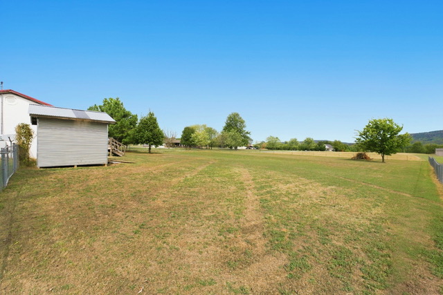 main property photo 24