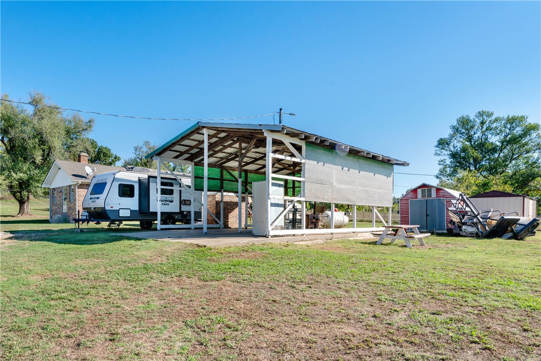 main property photo 26