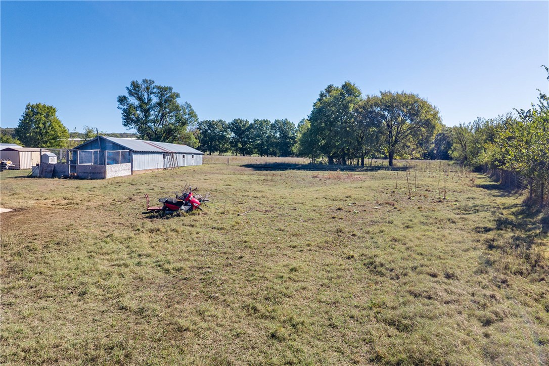 main property photo 34