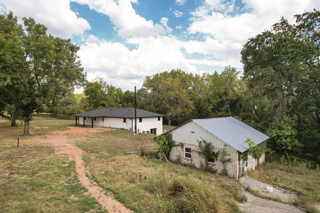 main property photo 31