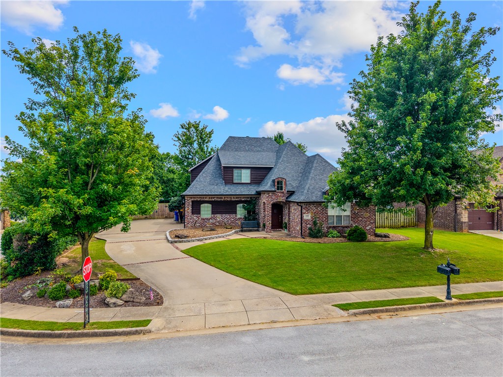 main property photo 32