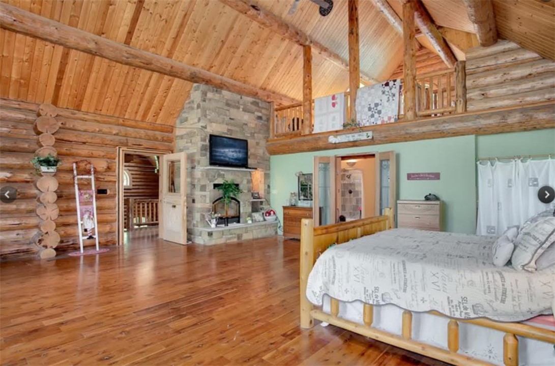 main property photo 28
