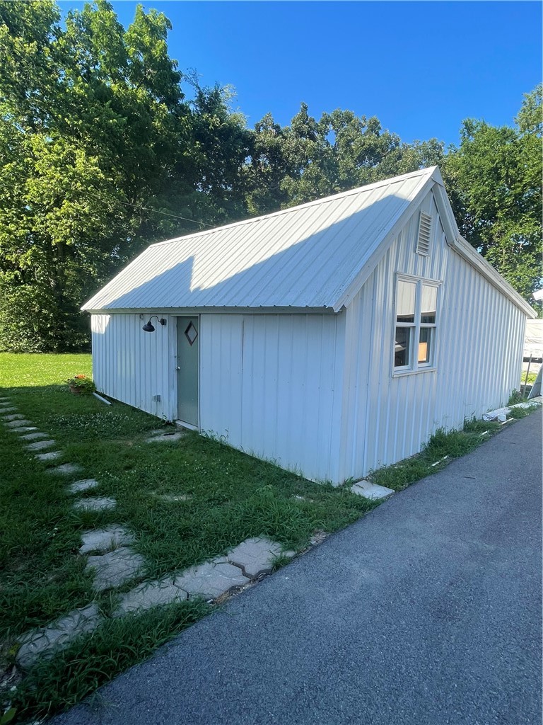 main property photo 45