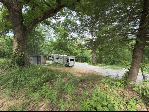 main property photo 14