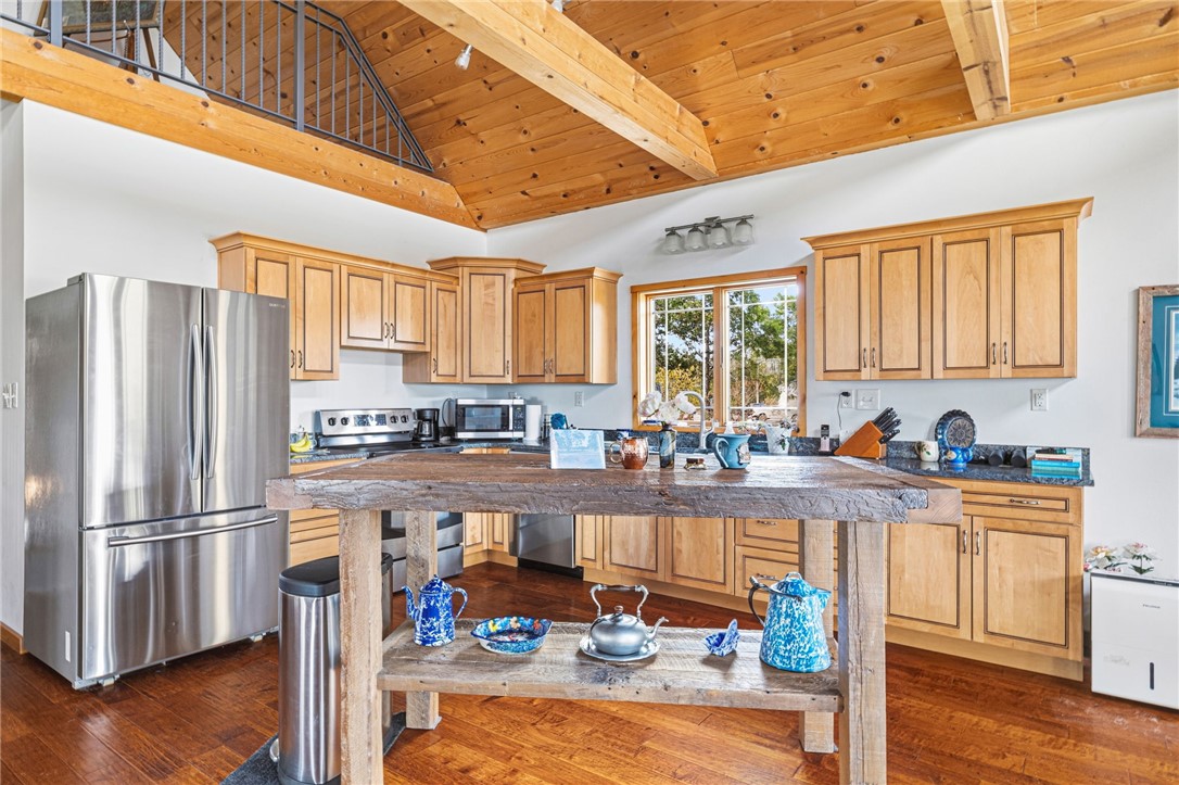main property photo 12
