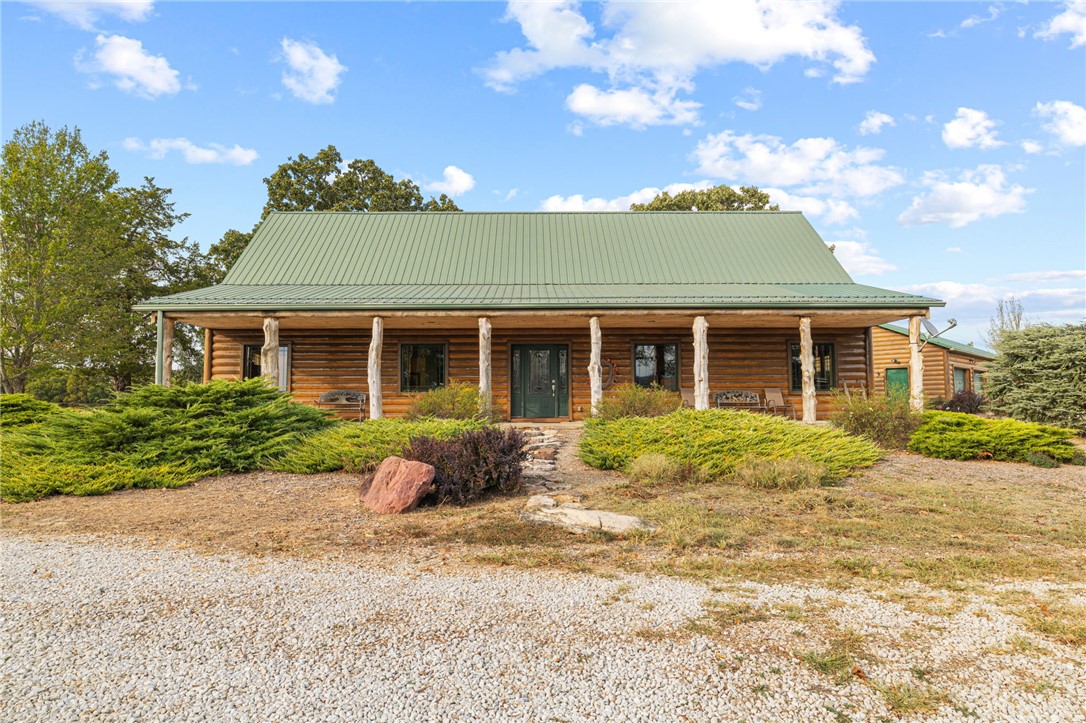 main property photo 2