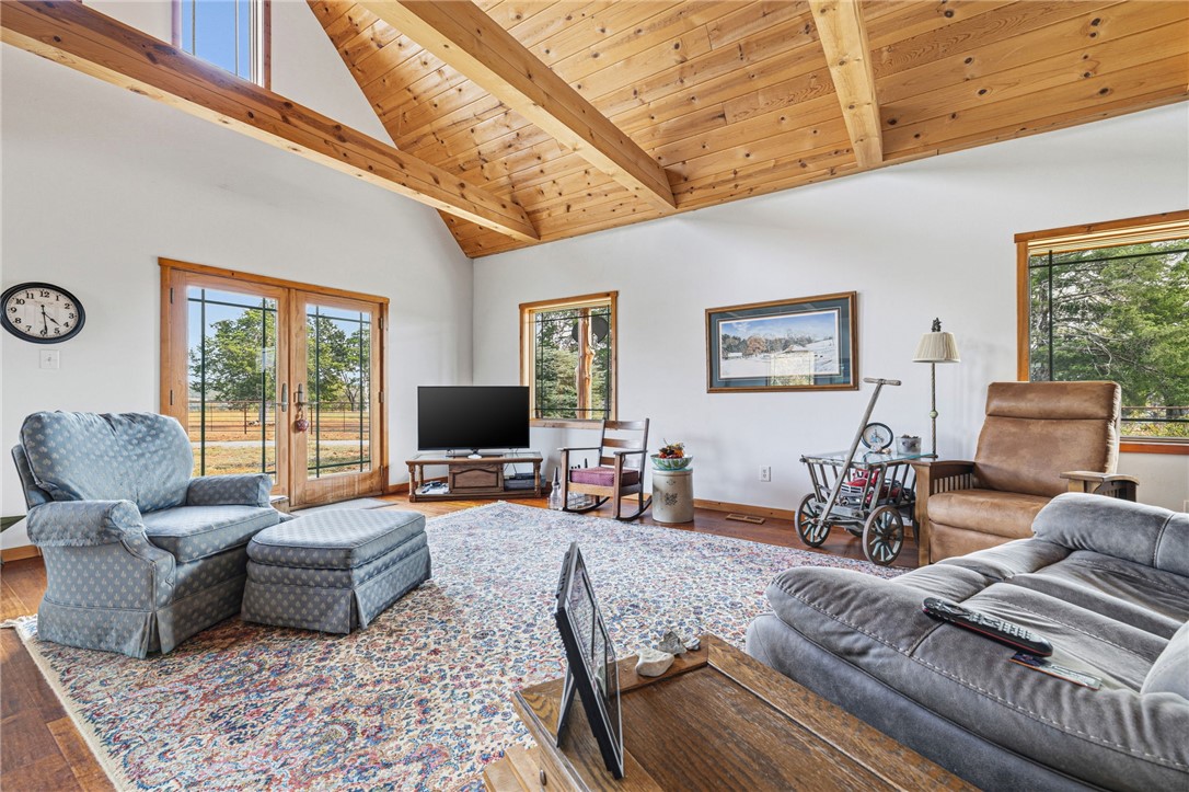 main property photo 9