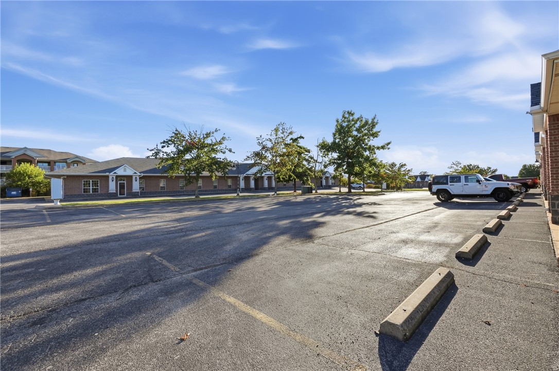 main property photo 28