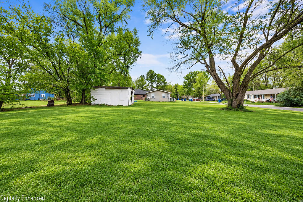 main property photo 25