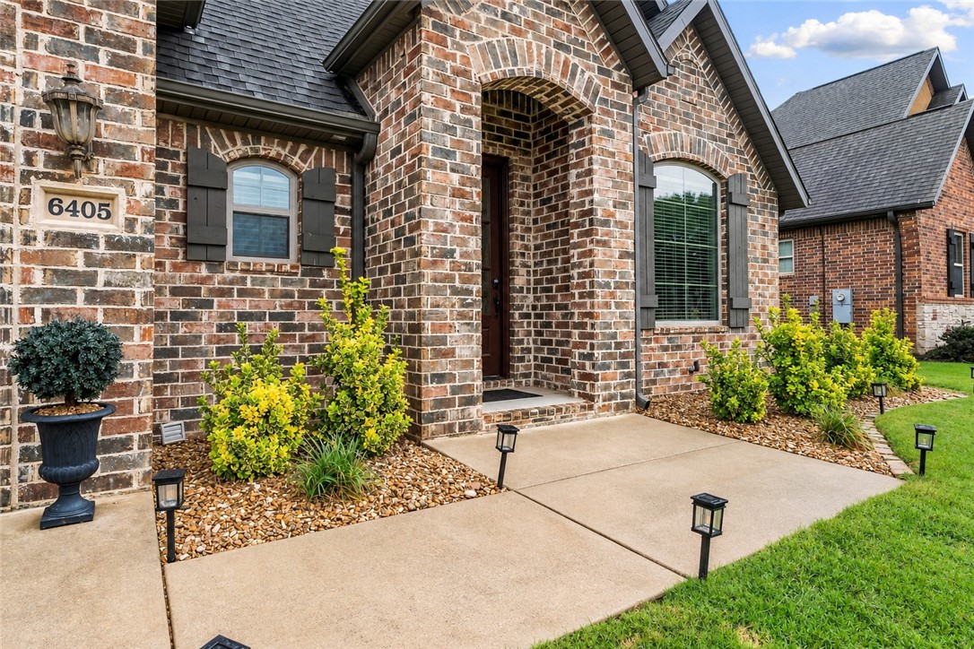 main property photo 4