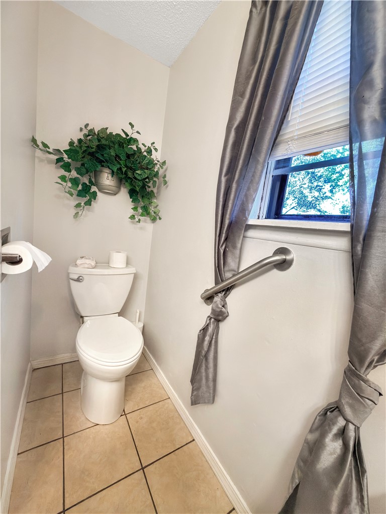 main property photo 9