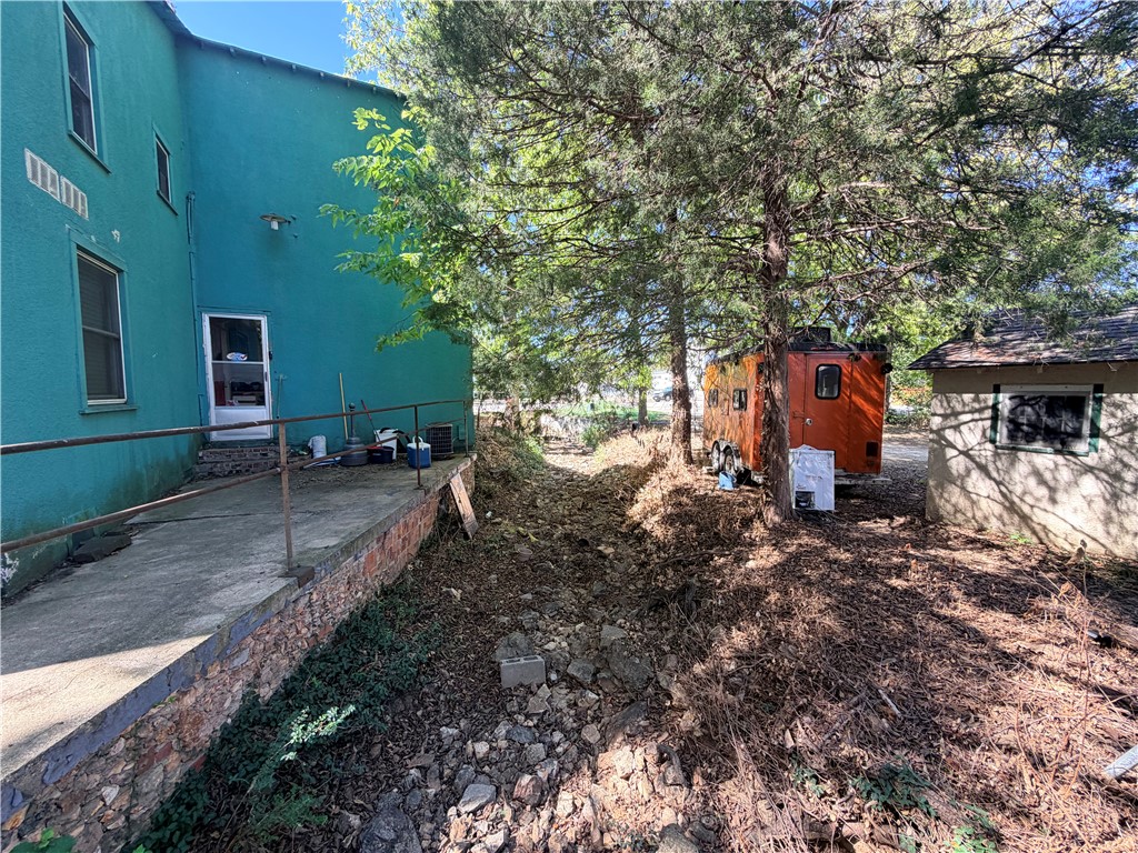 main property photo 13