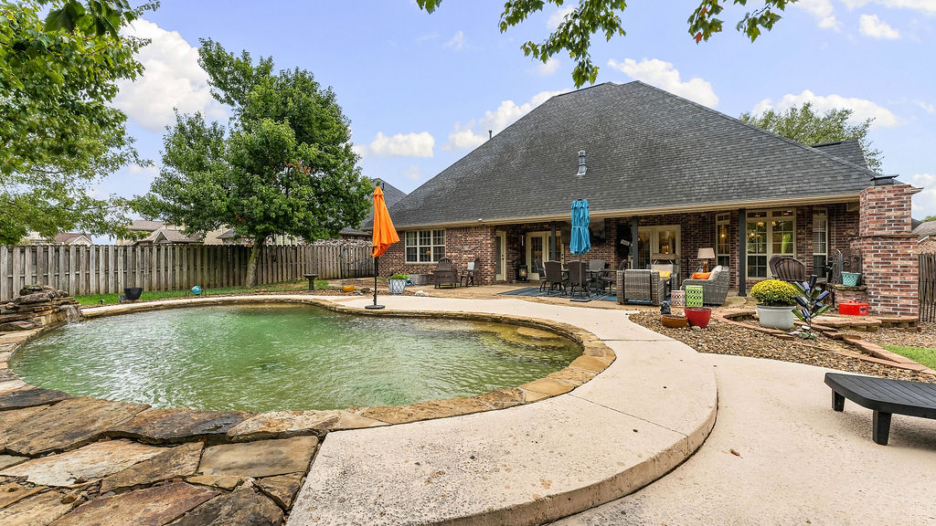 main property photo 42
