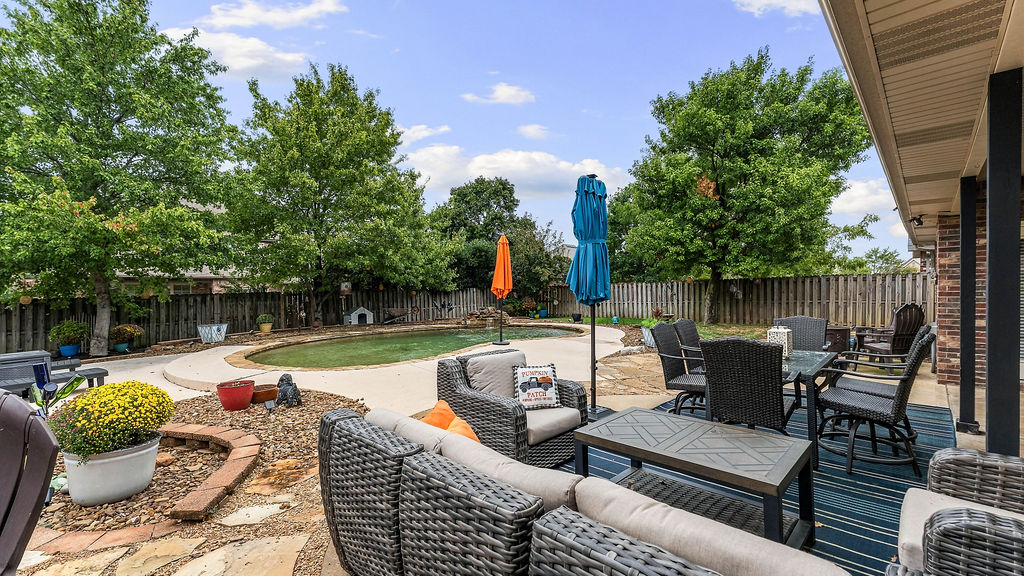 main property photo 44