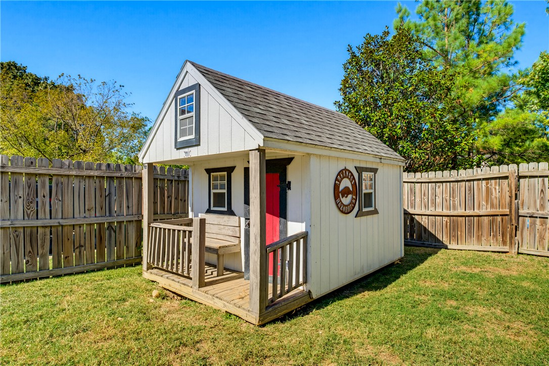 main property photo 46