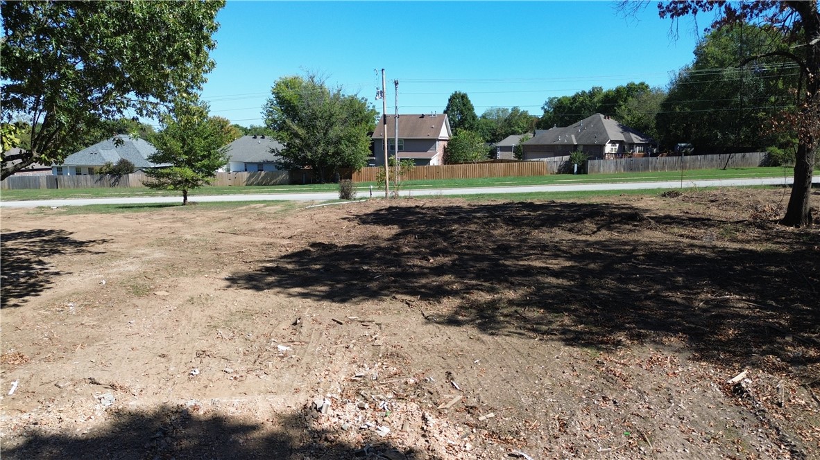 main property photo 6