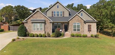 image of property with 4 Bed | 3 Bath | 3,107 Sqft