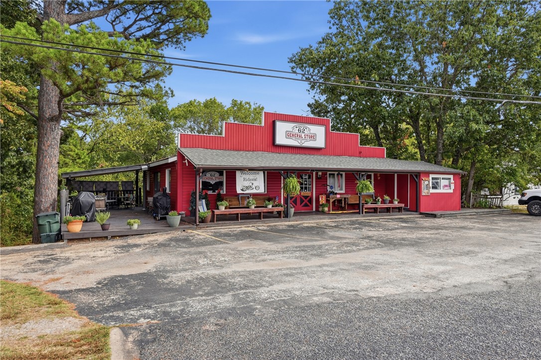 main property photo 25