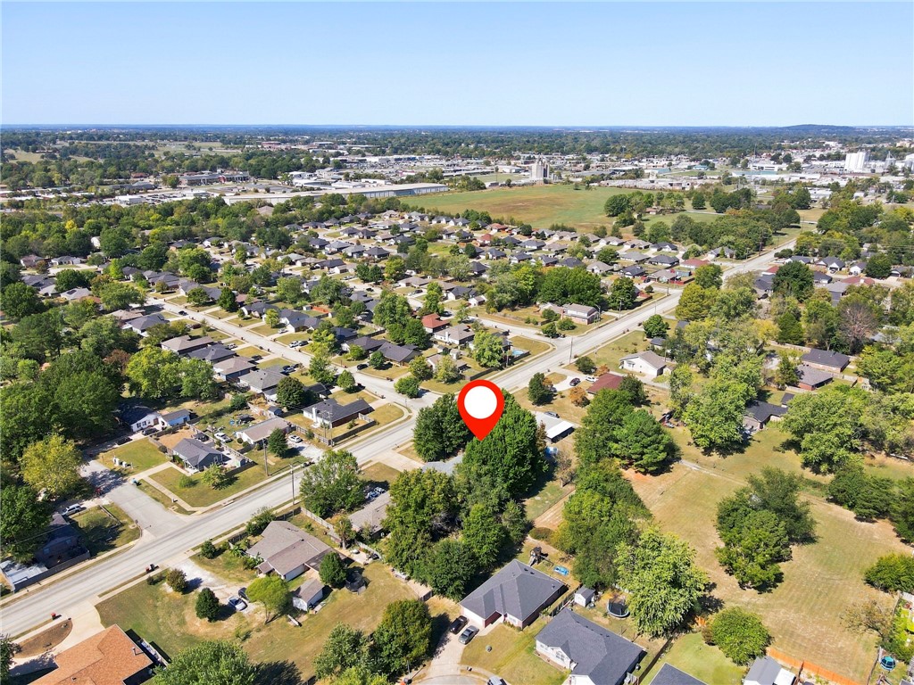 main property photo 32