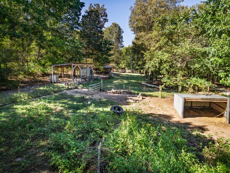 main property photo 33