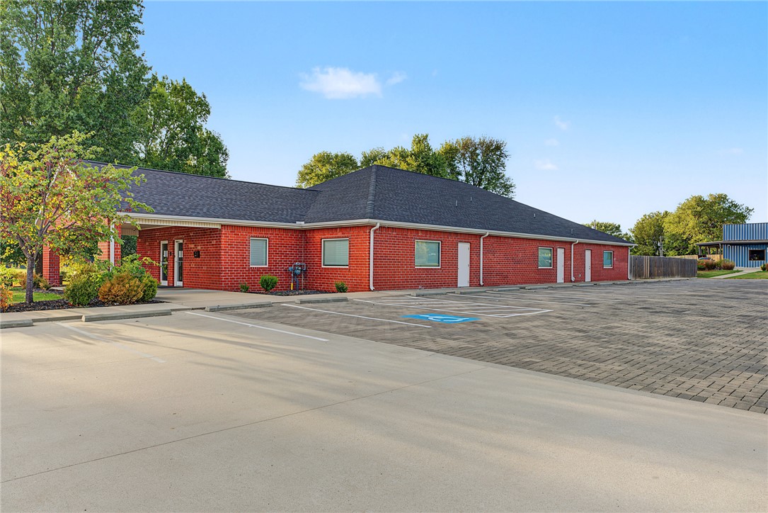 main property photo 3