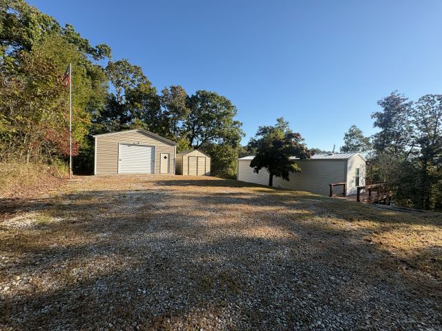 main property photo 19