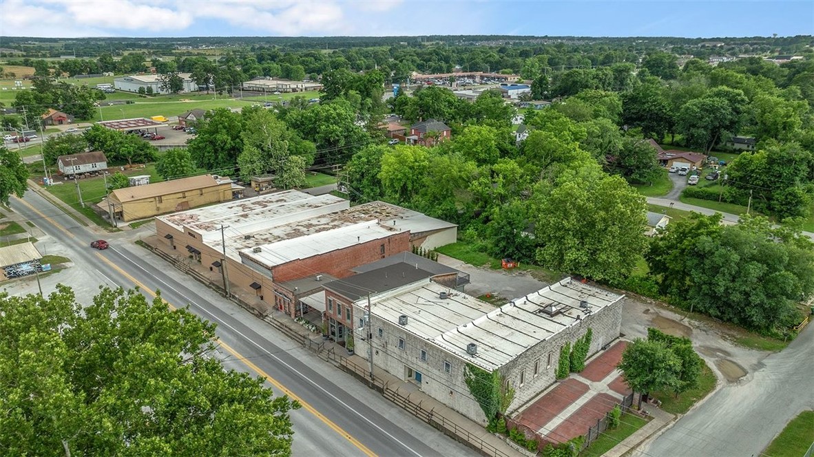 main property photo 25