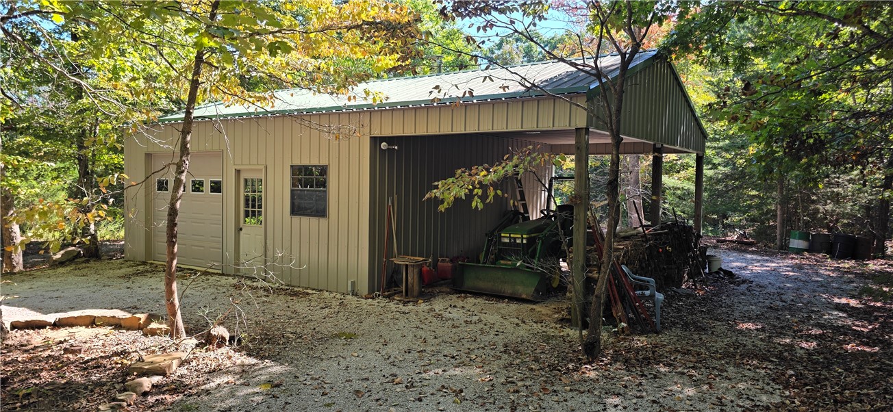 main property photo 36