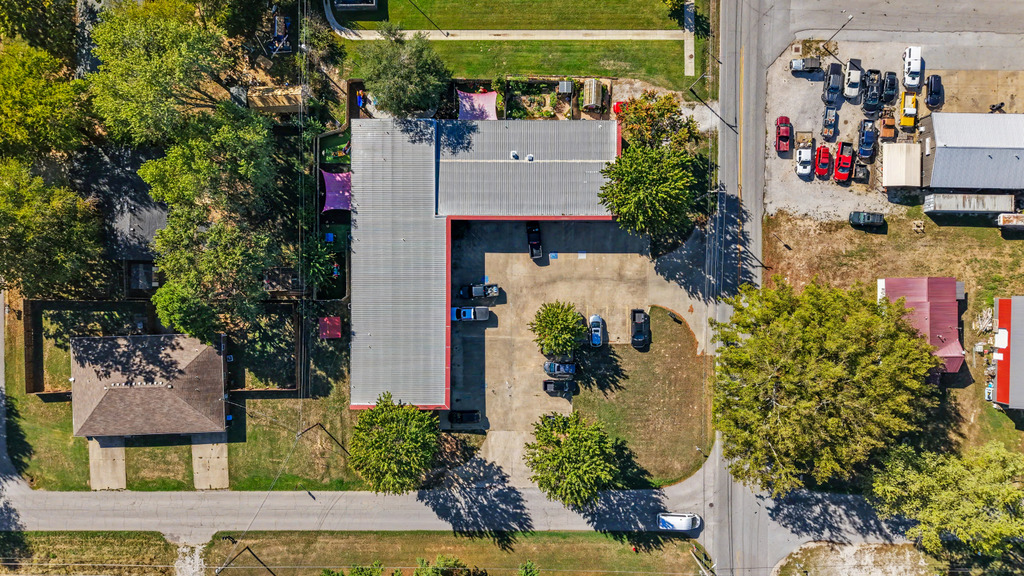 main property photo 8