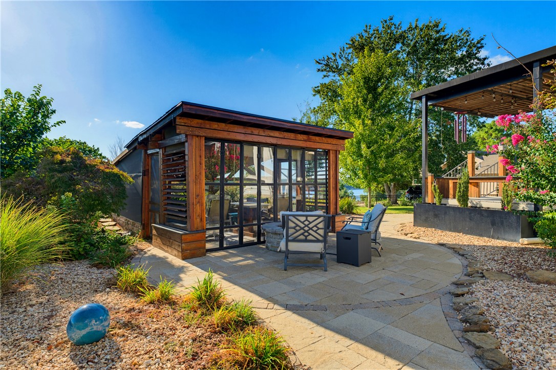 main property photo 18