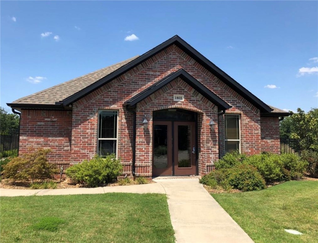 main property photo 23