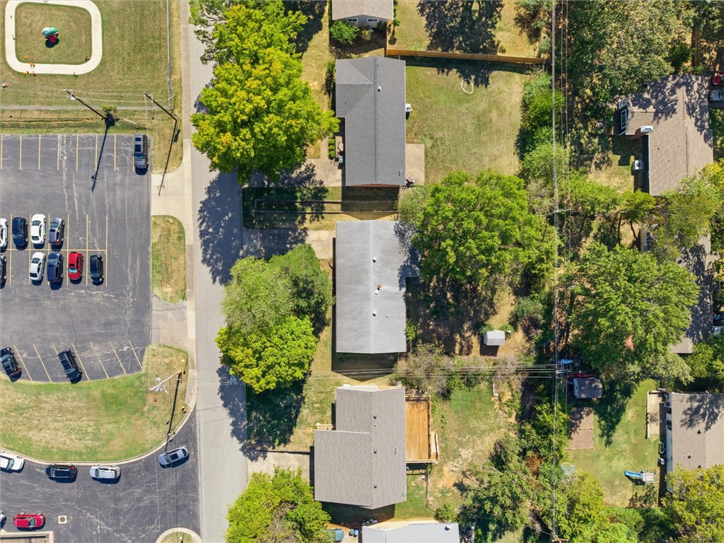 main property photo 29