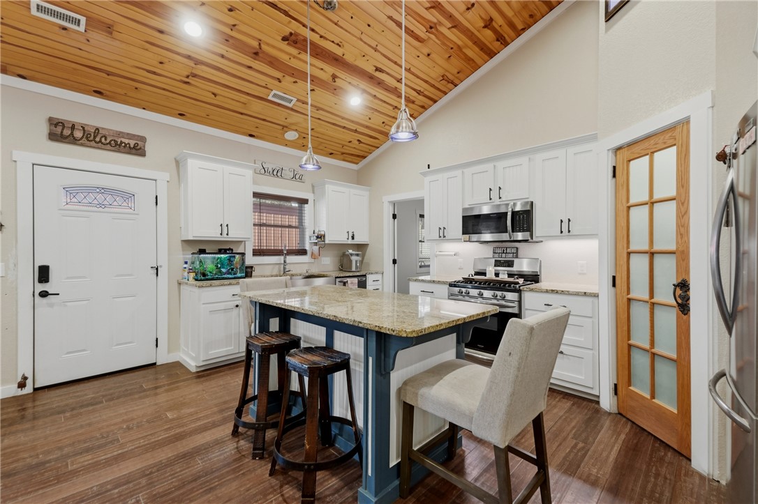 main property photo 16