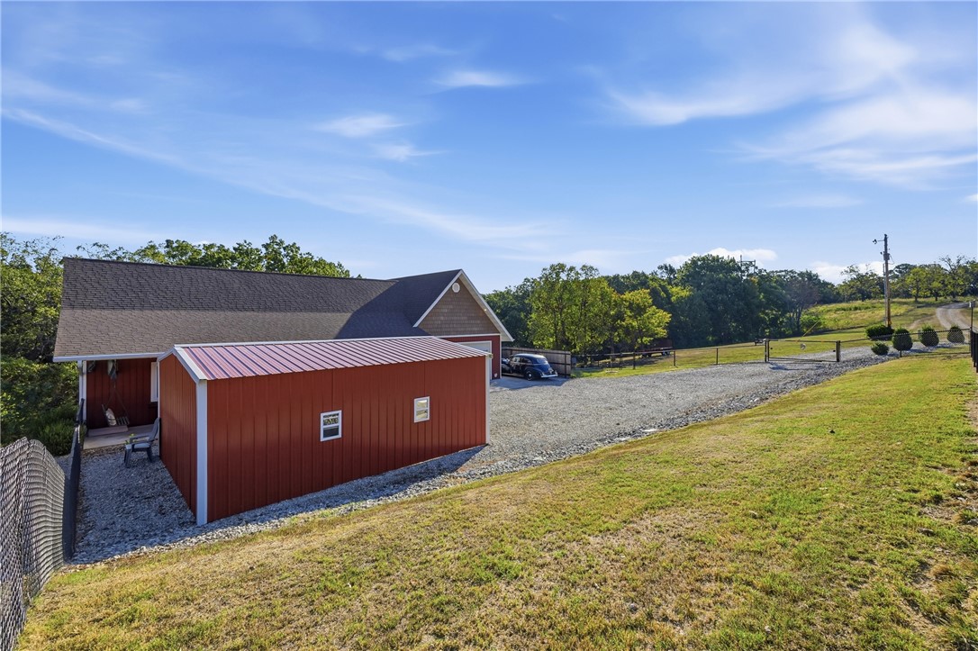 main property photo 34