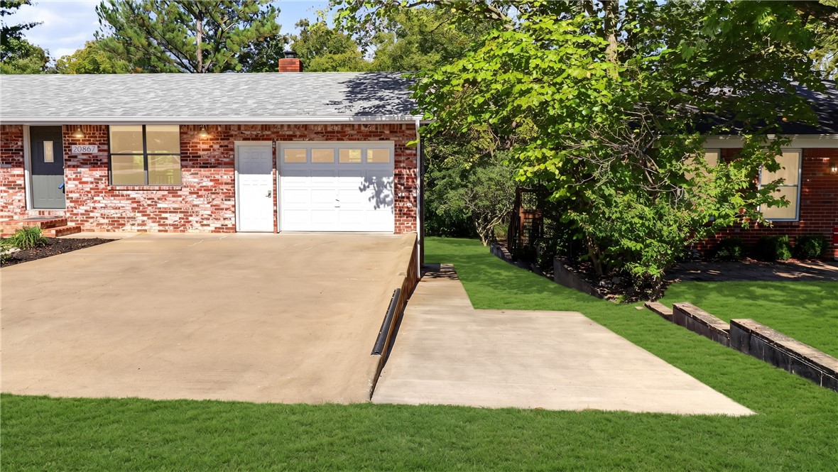 main property photo 41