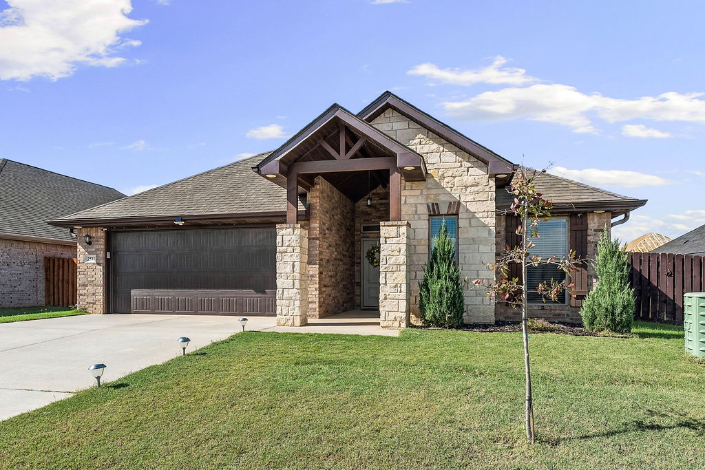 main property photo 0