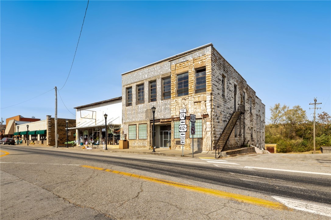 main property photo 31